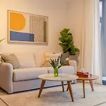 Central And Comfortable Apartment